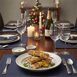 готовые мини-шашлычки на Новогоднем столе